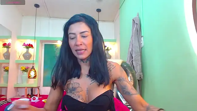 lorenapinto online show from January 10, 8:48 pm