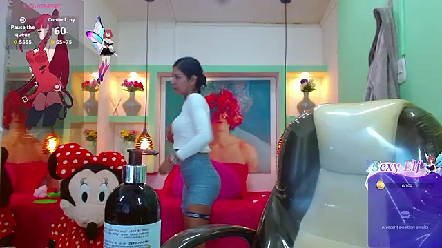 lorenapinto online show from March 19, 2:33 am