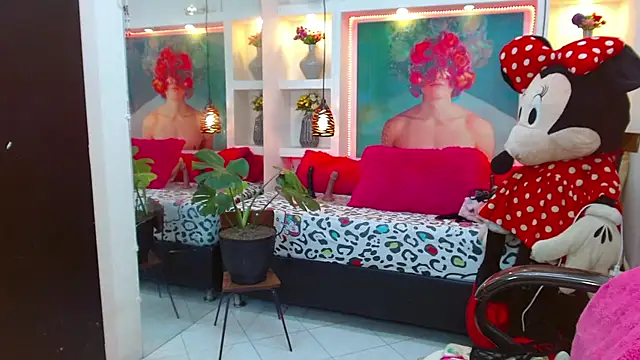 lorenapinto online show from September 10, 11:53 am