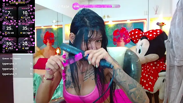 lorenapinto online show from October 13, 11:27 pm