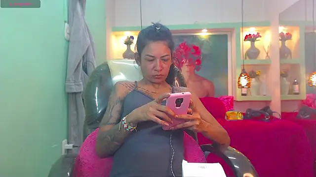 Snapshot of lorenapinto chatting on May 13, 3:35 am lorenapinto online show from May 13, 3:35 am