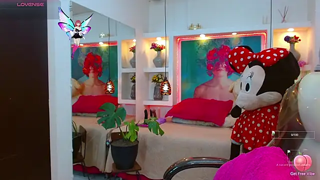 lorenapinto online show from October 16, 1:14 am