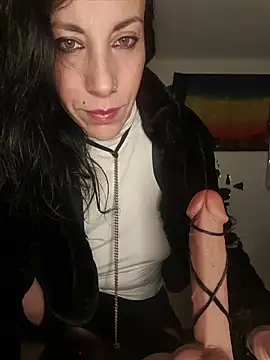 freyamoret online show from April 3, 9:54 pm