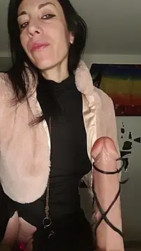 freyamoret online show from March 6, 3:45 am