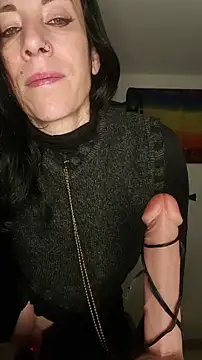 freyamoret online show from March 5, 1:57 am