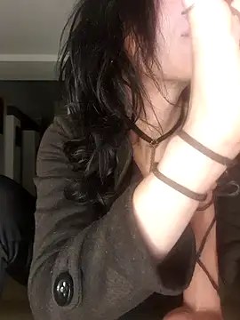 freyamoret online show from November 5, 4:15 am