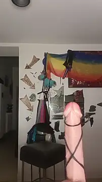 Snapshot of freyamoret chatting on February 14, 4:45 am freyamoret online show from February 14, 4:45 am