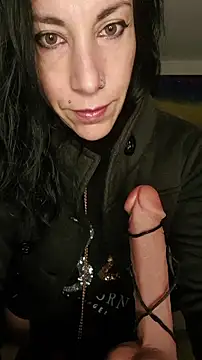 Snapshot of freyamoret chatting on February 25, 3:51 am freyamoret online show from February 25, 3:51 am