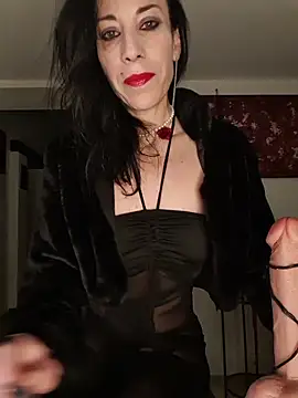 freyamoret online show from May 14, 2:19 am