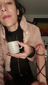 freyamoret online show from March 9, 4:05 am