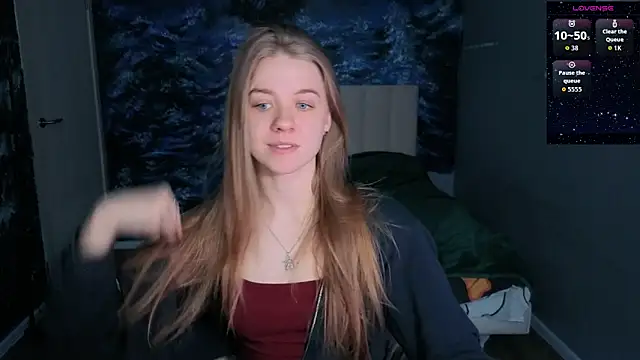 candy maggie online show from April 8, 2:18 pm