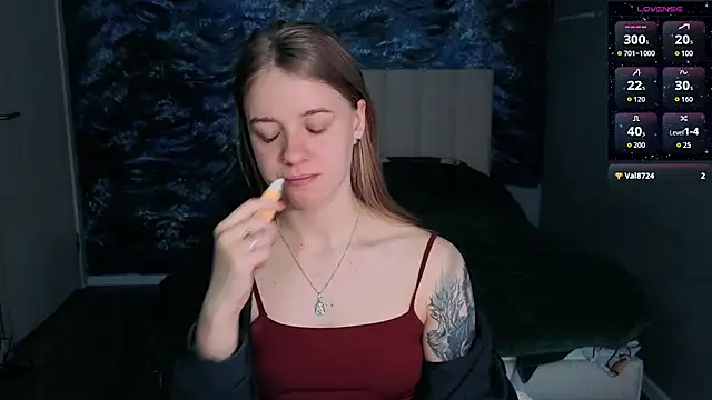 candy maggie online show from April 10, 2:02 pm