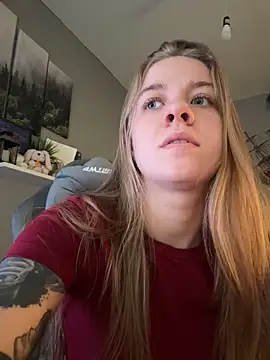 Snapshot of candy_maggie chatting on November 20, 11:00 am candy maggie online show from November 20, 11:00 am