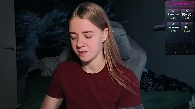 Snapshot of candy_maggie chatting on November 30, 1:56 pm candy maggie online show from November 30, 1:56 pm