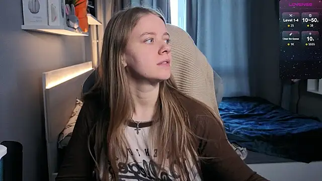 Snapshot of candy_maggie chatting on March 21, 11:55 am candy maggie online show from March 21, 11:55 am