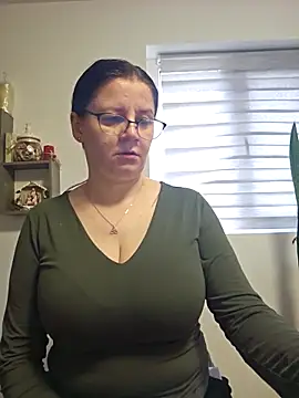 KristenVega online show from February 17, 9:28 am