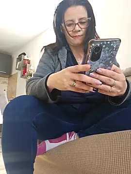 Snapshot of KristenVega chatting on March 7, 11:40 am KristenVega online show from March 7, 11:40 am