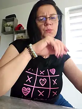 Snapshot of KristenVega chatting on September 12, 10:37 am KristenVega online show from September 12, 10:37 am