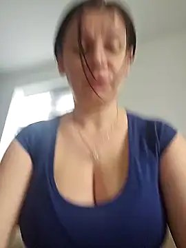 Snapshot of KristenVega chatting on February 7, 8:55 am KristenVega online show from February 7, 8:55 am
