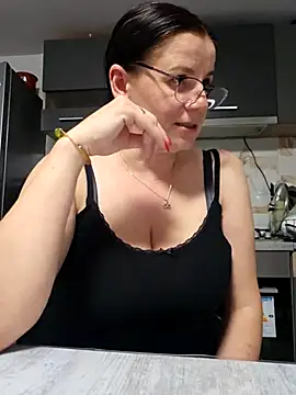 KristenVega online show from November 29, 6:08 pm