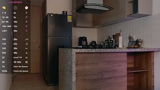 Snapshot of AMELIETARSON chatting on November 17, 8:13 pm AMELIETARSON online show from November 17, 8:13 pm