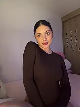 EmilyS   online show from February 19, 3:58 am