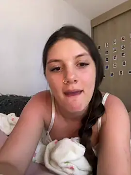 EmilyS   online show from March 14, 7:37 am