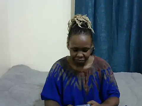 Kariselle- online show from November 21, 5:45 pm