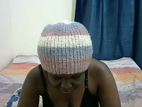 Snapshot of Kariselle- chatting on March 10, 6:01 pm Kariselle- online show from March 10, 6:01 pm