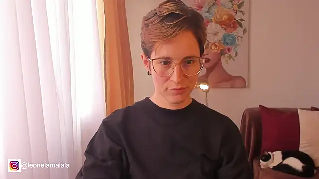 Snapshot of cuddlingbunny chatting on March 10, 10:55 pm cuddlingbunny online show from March 10, 10:55 pm