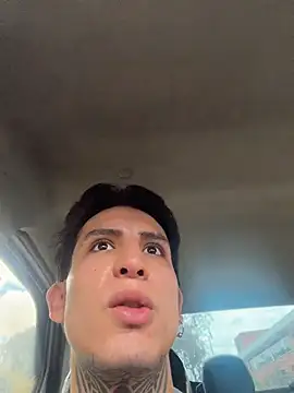  Tomy08calderon online show from February 18, 6:48 pm