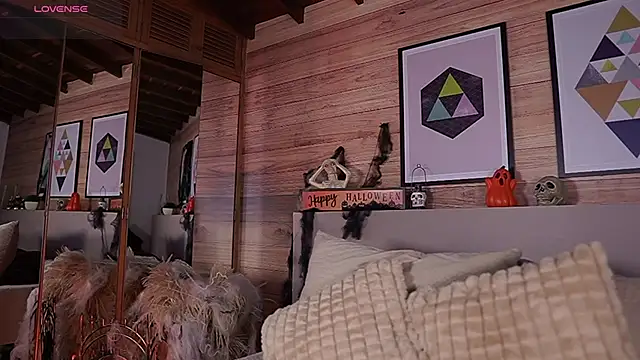 Snapshot of AmmyScott chatting on October 24, 11:15 pm AmmyScott online show from October 24, 11:15 pm