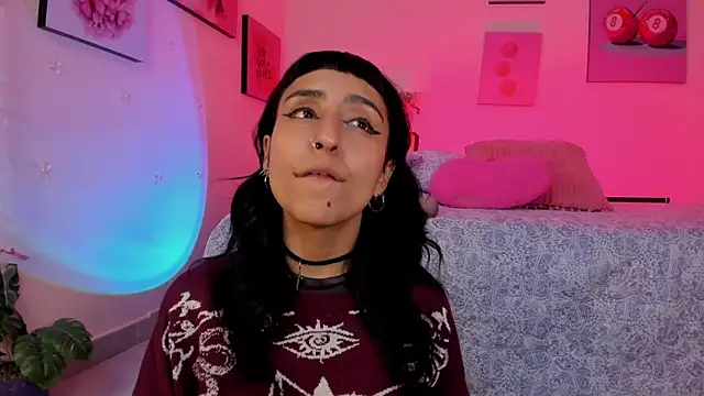 MaveParks  online show from April 16, 12:17 pm