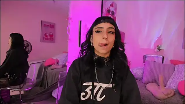 MaveParks  online show from March 19, 11:54 am