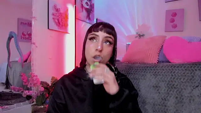 MaveParks  online show from February 26, 12:16 pm