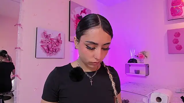 MaveParks  online show from December 17, 11:37 am