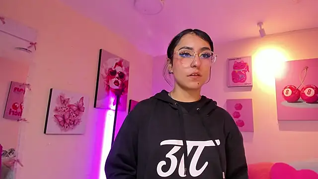 MaveParks  online show from December 18, 11:47 am