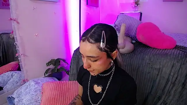 MaveParks  online show from March 25, 11:42 am