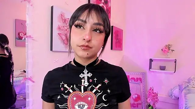 MaveParks  online show from December 4, 12:04 pm