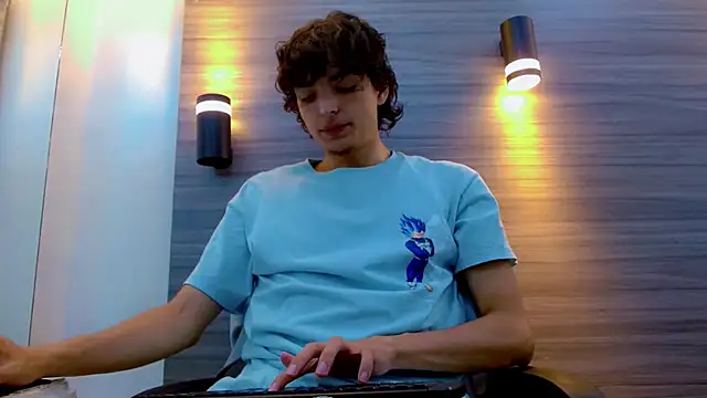 Snapshot of Sr_BonnyEthan chatting on July 18, 1:30 pm Sr BonnyEthan online show from July 18, 1:30 pm