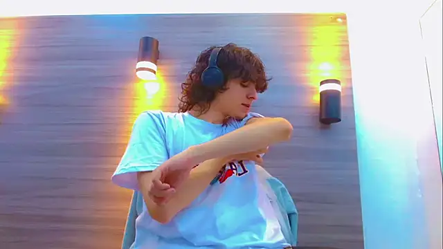 Sr BonnyEthan online show from March 25, 12:59 pm