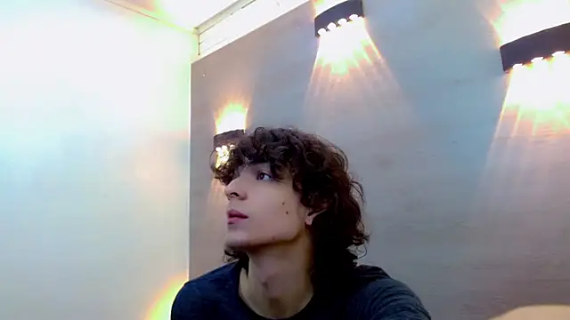 Snapshot of Sr_BonnyEthan chatting on September 15, 1:44 pm Sr BonnyEthan online show from September 15, 1:44 pm