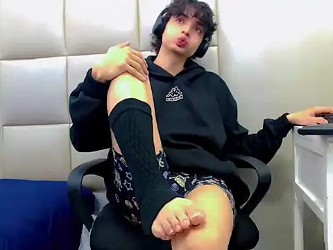 Sr BonnyEthan online show from February 8, 1:53 pm