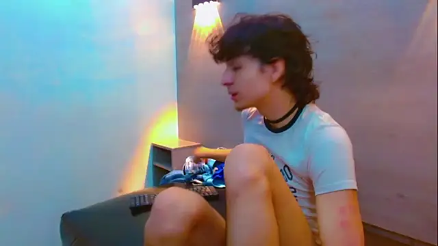 Sr BonnyEthan online show from December 20, 1:58 pm