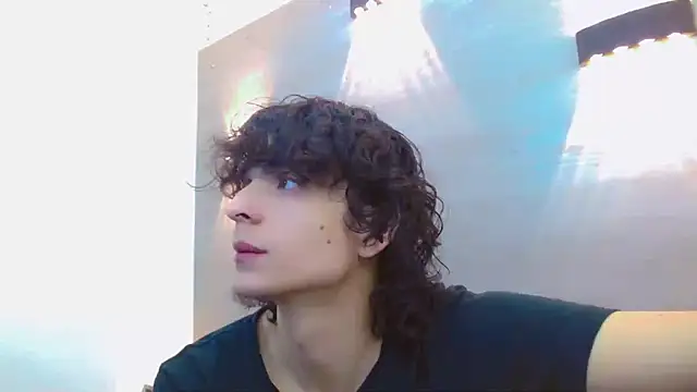 Snapshot of Sr_BonnyEthan chatting on September 20, 1:49 pm Sr BonnyEthan online show from September 20, 1:49 pm