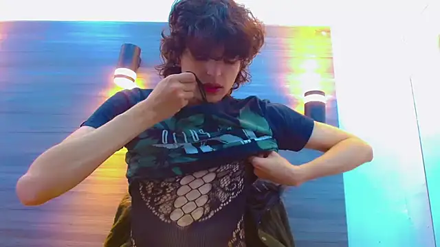 Sr BonnyEthan online show from April 8, 1:01 pm