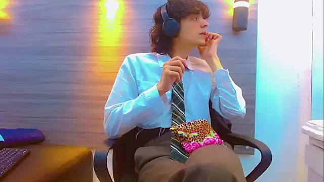 Sr BonnyEthan online show from March 11, 12:54 pm