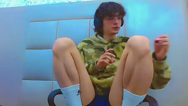 Sr BonnyEthan online show from February 24, 1:01 pm