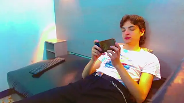 Sr BonnyEthan online show from November 27, 1:55 pm