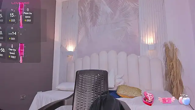 NastassjaCandy online show from April 9, 7:42 pm